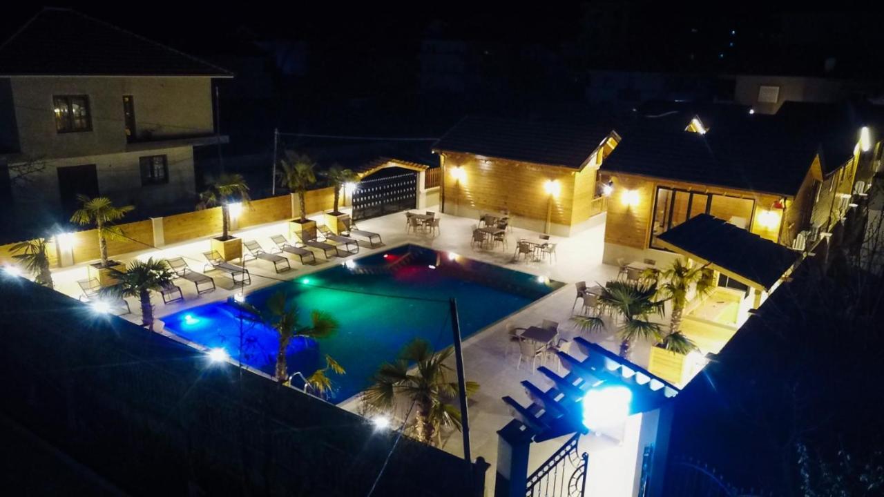 Hotel Bujtina Siar à Pogradec Extérieur photo