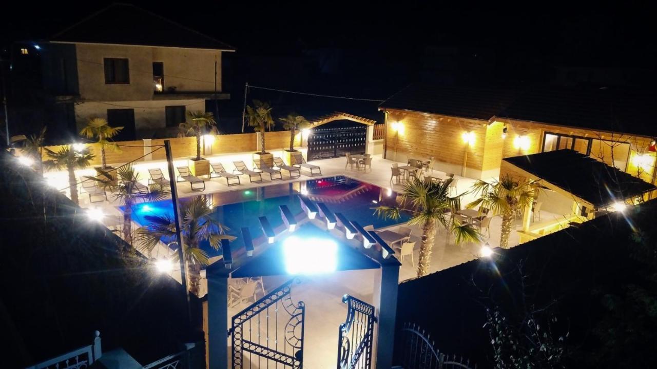 Hotel Bujtina Siar à Pogradec Extérieur photo