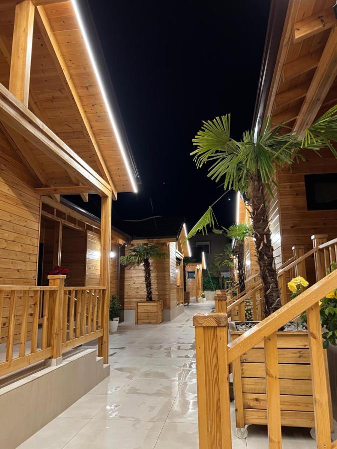 Hotel Bujtina Siar à Pogradec Extérieur photo