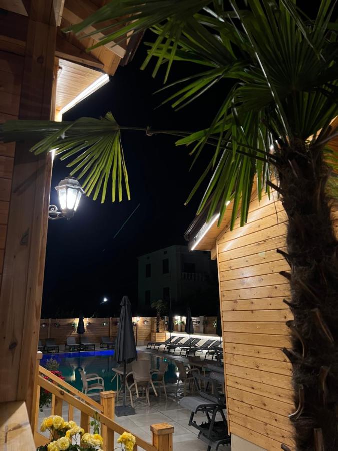 Hotel Bujtina Siar à Pogradec Extérieur photo