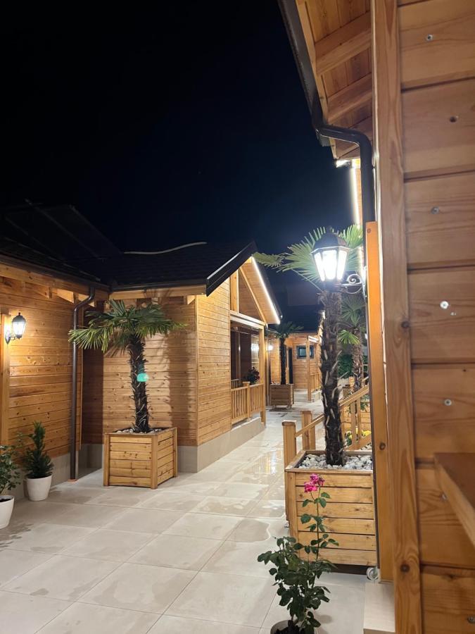 Hotel Bujtina Siar à Pogradec Extérieur photo