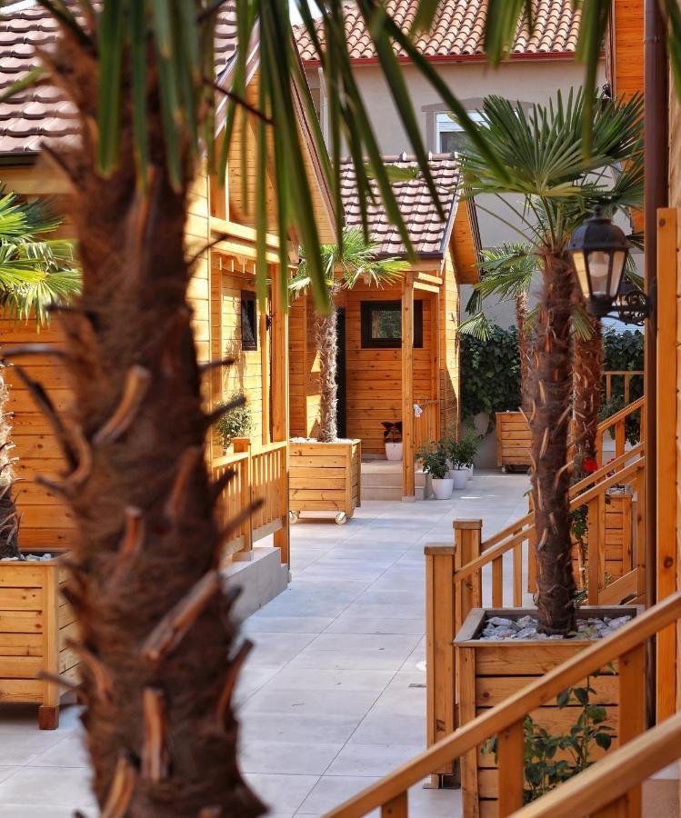 Hotel Bujtina Siar à Pogradec Extérieur photo