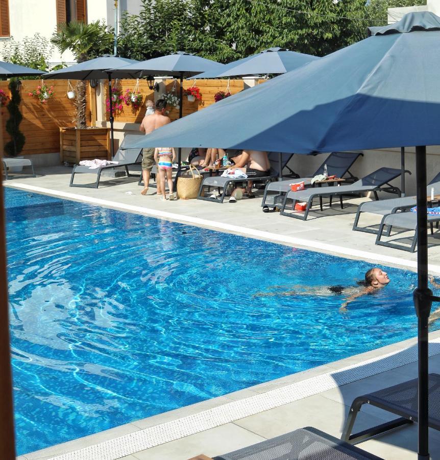 Hotel Bujtina Siar à Pogradec Extérieur photo