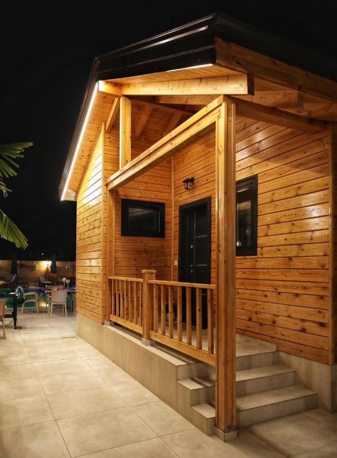 Hotel Bujtina Siar à Pogradec Extérieur photo