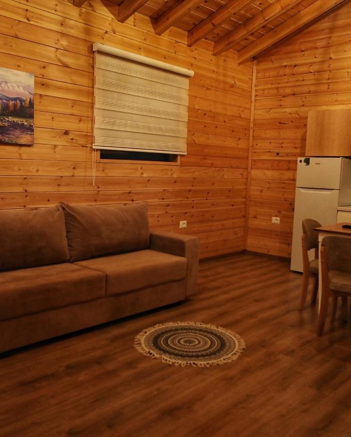 Hotel Bujtina Siar à Pogradec Extérieur photo