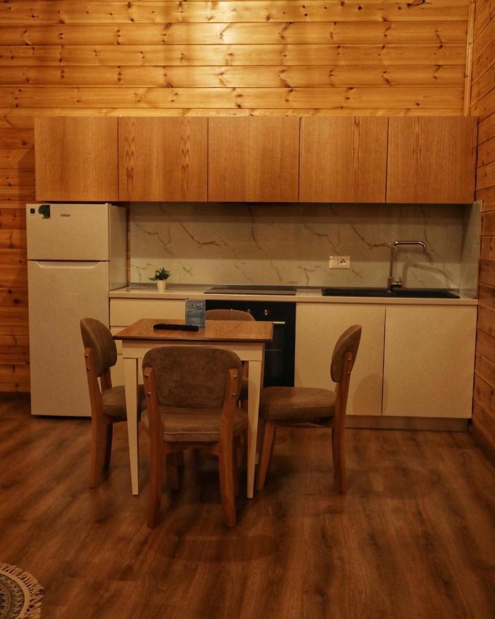 Hotel Bujtina Siar à Pogradec Extérieur photo
